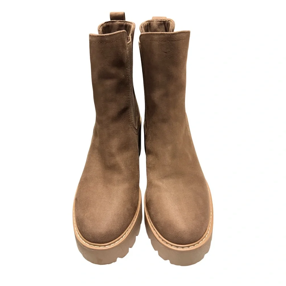 DV‎ by Dolce Vita Tiffany Chelsea Boots | Taupe Suede